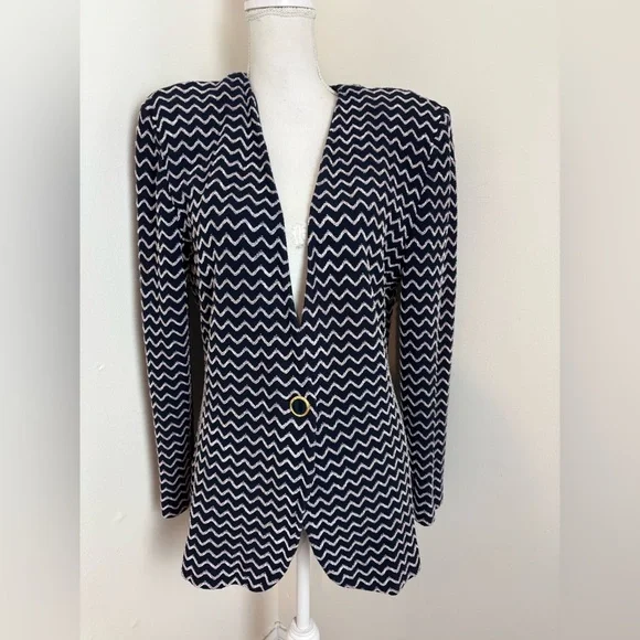 St. John Collection Navy and White Chevron Blazer Size 14 - Picture 9 of 9